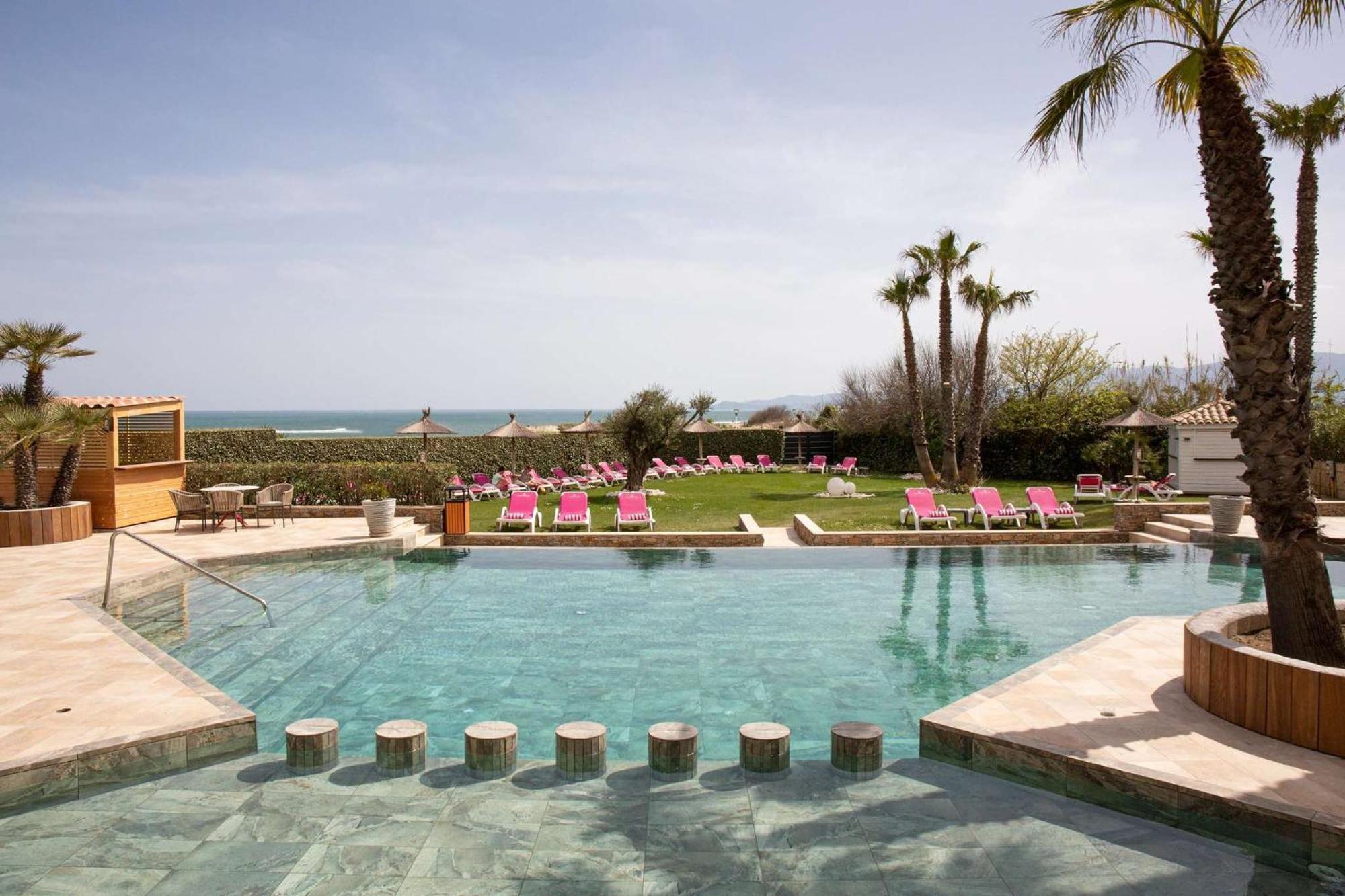 Grand Hotel Les Flamants Roses Thalasso & Spa Canet-en-Roussillon Bagian luar foto