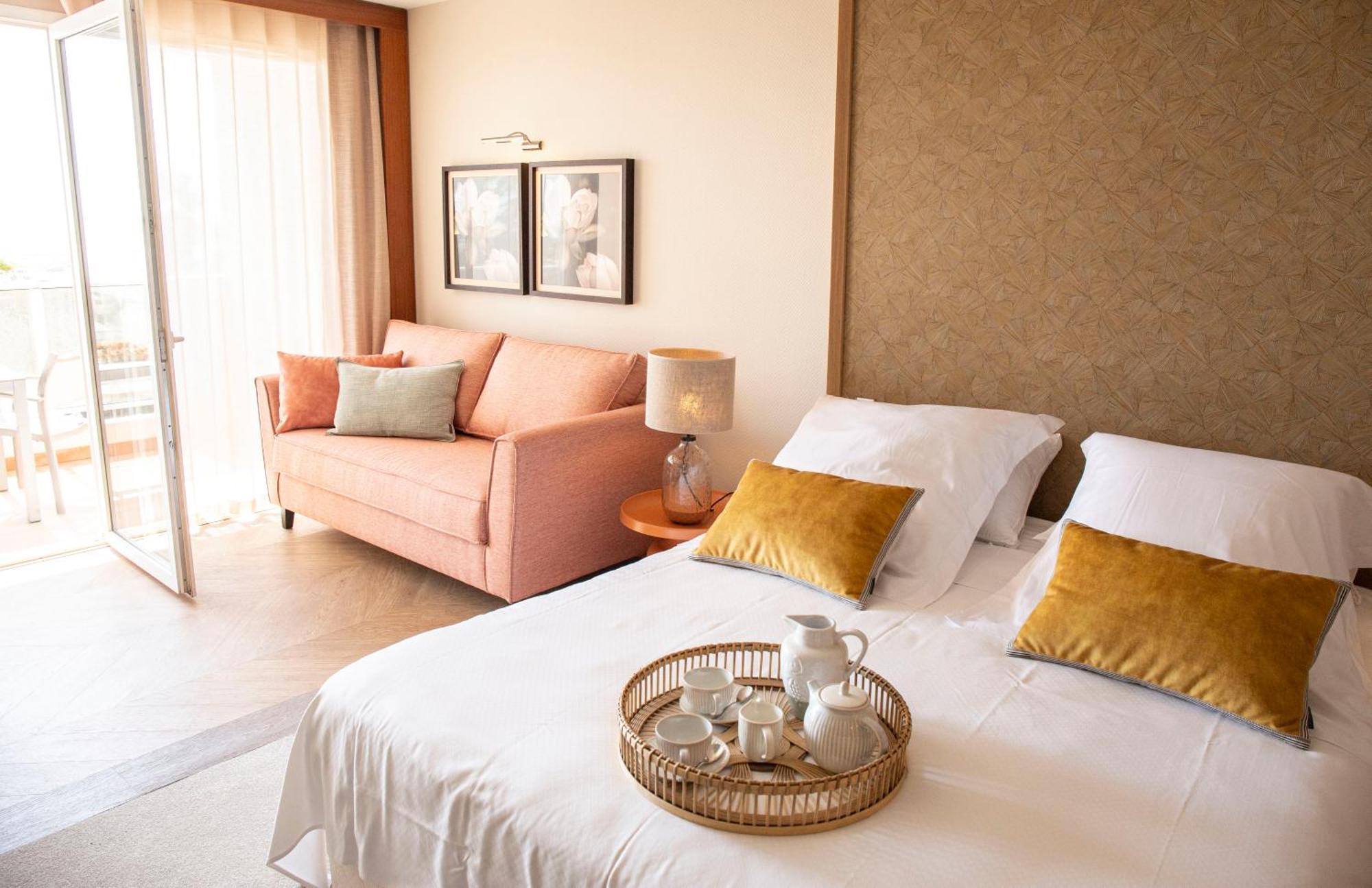 Grand Hotel Les Flamants Roses Thalasso & Spa Canet-en-Roussillon Bagian luar foto