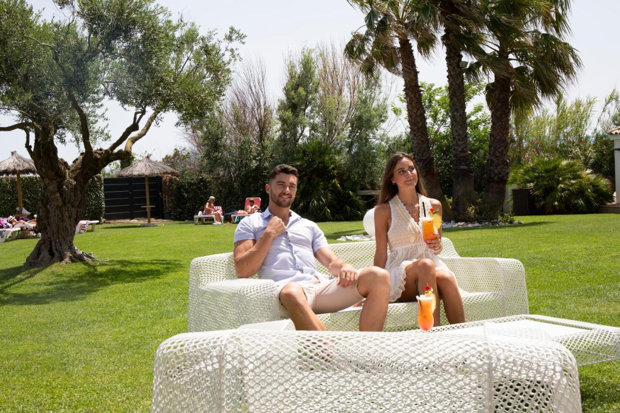 Grand Hotel Les Flamants Roses Thalasso & Spa Canet-en-Roussillon Bagian luar foto